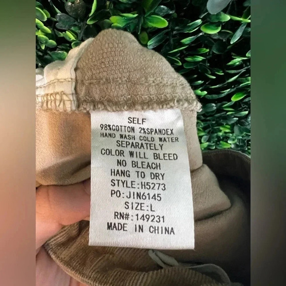 Boutique Mini Skirt - Large - Picture 7 of 7